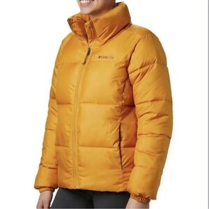 Columbia Women's Puffer Jacket in Raw Honey